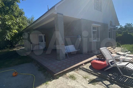 Дом 180 м² на участке 9 сот.