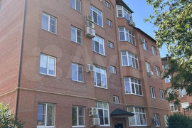 4-к. квартира, 130 м², 4/5 эт.